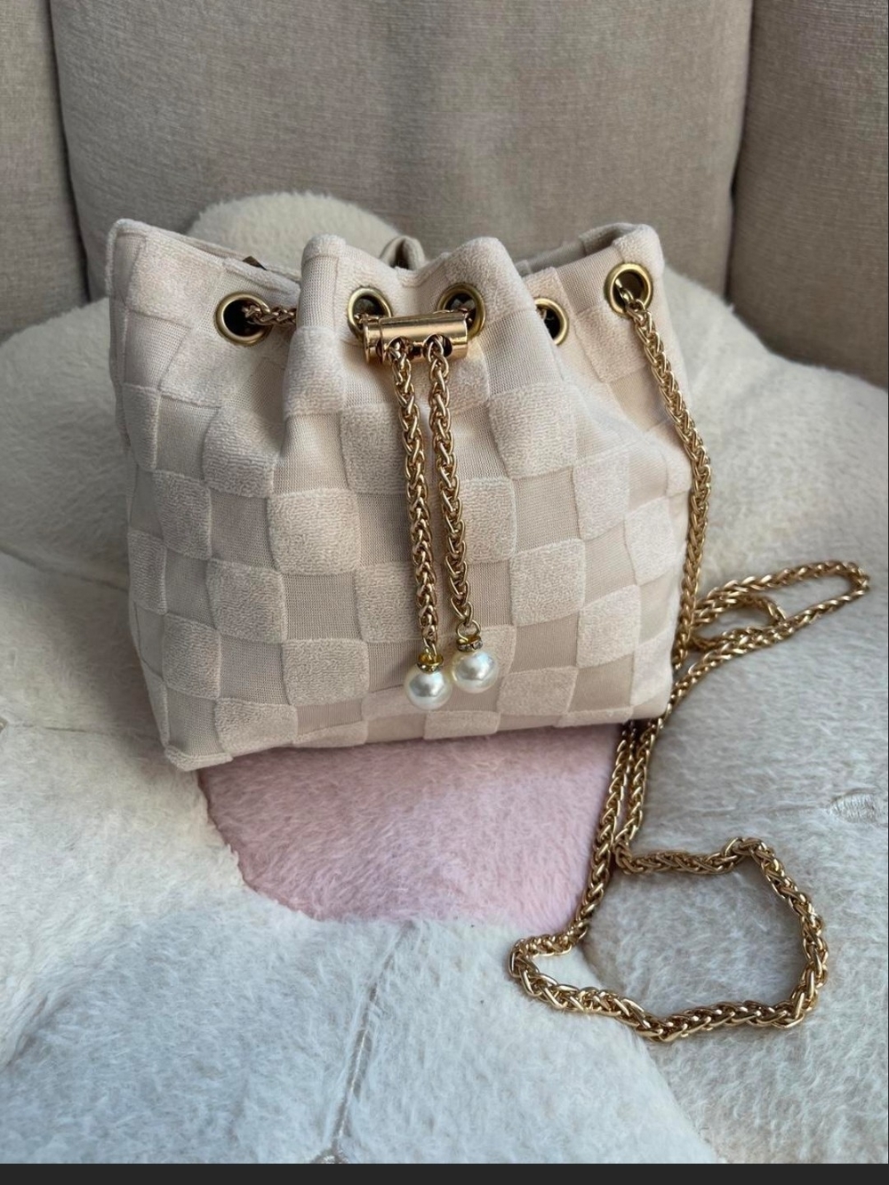 Luxury Pearl Drawstring Bucket Bag - Cream